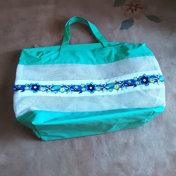 Vintage Large Escada Green Nylon Beach Bag-Handle-Shoulder Strap - Picture 2 of 6